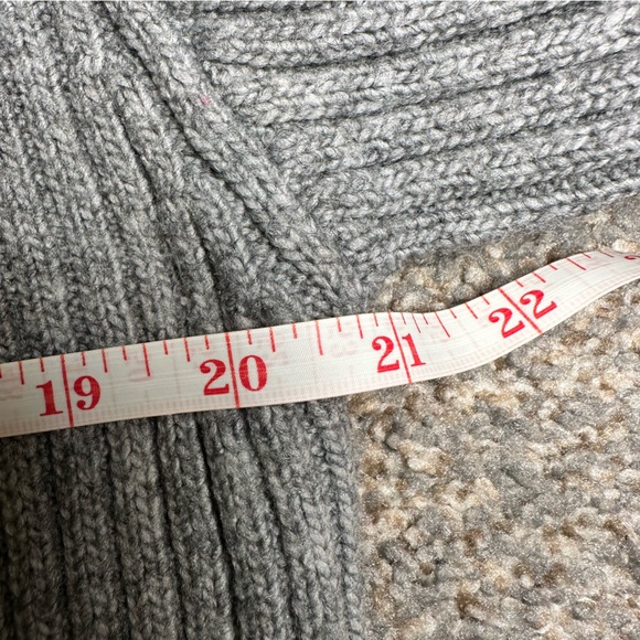 H&M Gray Ribbed Cardigan - Picture 5 of 5